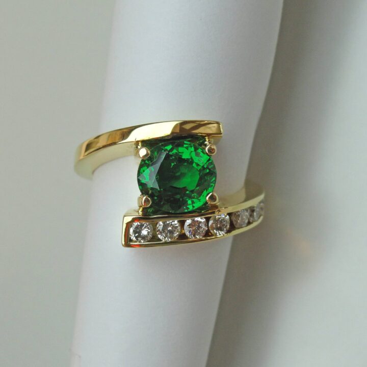 Tsavorite Green Garnet and Diamond Ring